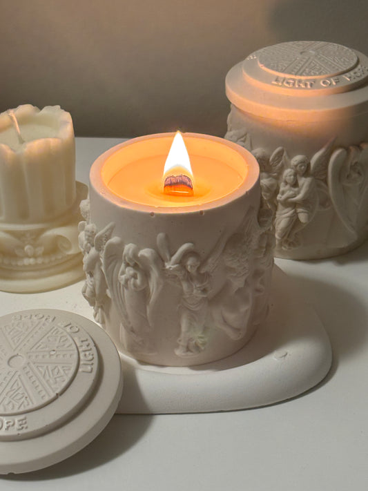 Stone Vessel Scented Candle | Silent Grove - Geranium, Cedarwood, Sandalwood